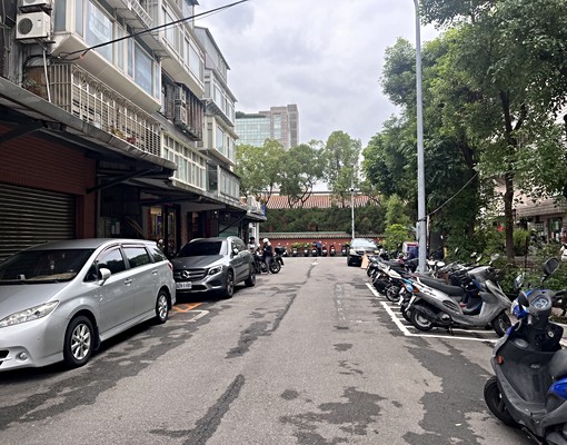 🕹️中山區✅租補報稅|正兩房百萬裝潢|有陽台獨洗 - Image 9