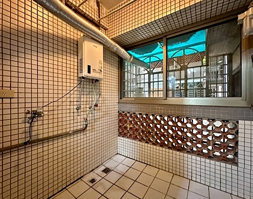 西屯米平方國安國宅一樓住店稀有釋出歡迎承租 - Image 11