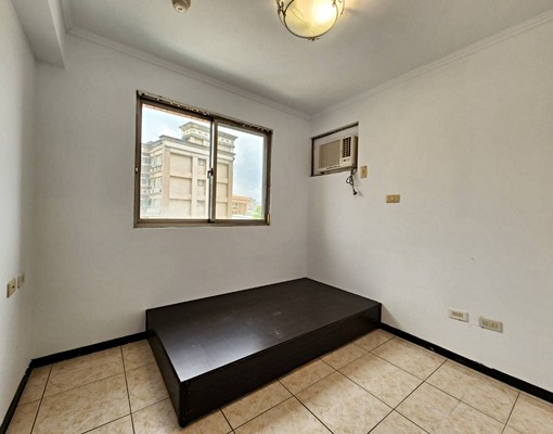 九陽報喜挑高4房*低租金.公園旁 - Image 5