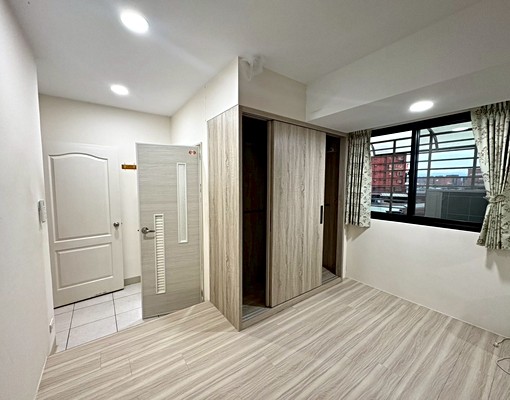 三和國中❣可租補/台水電/免爬高/包裹垃圾代收/傢俱齊全 - Image 7