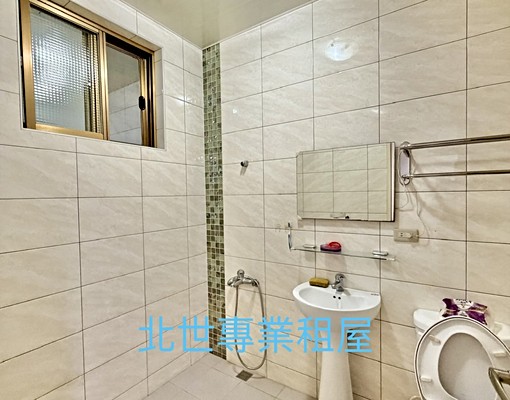 可租補-板橋裕民夜市商圈優質大巷道面寬店住辦一樓門前好停車 - Image 6