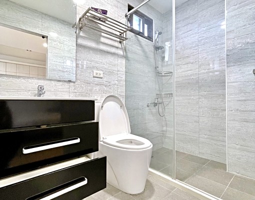 可租補😍爬梯4樓超大空間陽台獨洗雙層大冰箱流理台微波爐 - Image 9