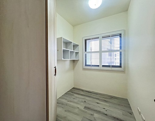 士林、車位電梯管理垃圾收採光3房機能強 - Image 8