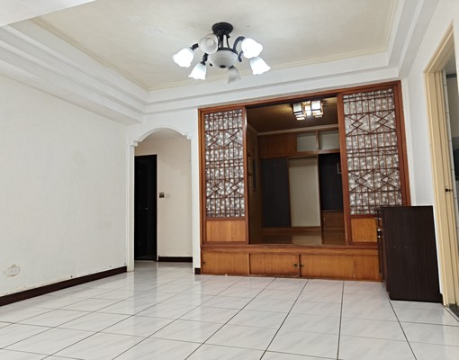 自租~明亮電梯大3房~警衛管理~垃圾集中處理~生活機能佳~ - Image 4