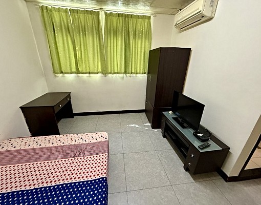 市區漂亮網路套房.附傢俱.室內機車位 - Image 2