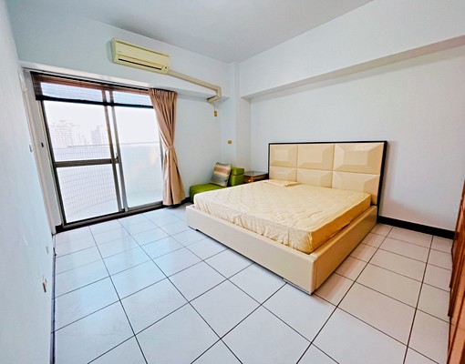 東區東門帝國高樓層景觀大四房(附傢俱電含管) - Image 9