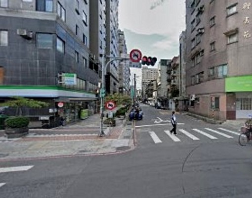 四號公園停車場 - Image 1