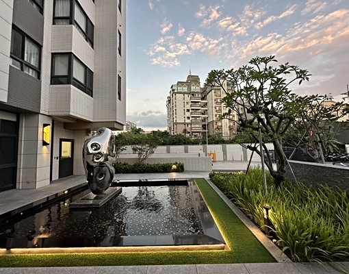 皇家極光大兩房平車!室內有20坪!可租補 - Image 13