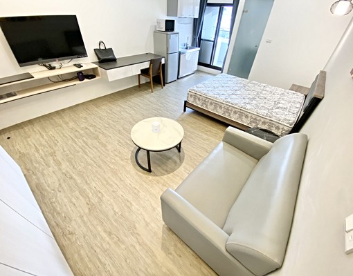 逢甲夜市生活圈💕可租補💕陽台+流理臺💕採光通風佳💕 - Image 1