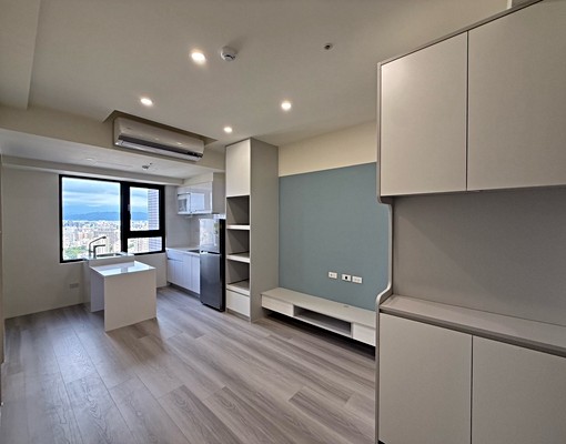 全新稀有物件好風水裝潢屋採光佳 - Image 1