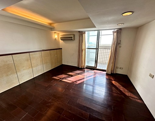 近健保局/家樂福~舒適樓中樓~可租補~可寵~免仲介費(社宅) - Image 9