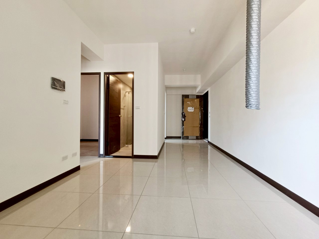 聚加大值六樓二房平車寧靜邊間戶寧靜邊間戶