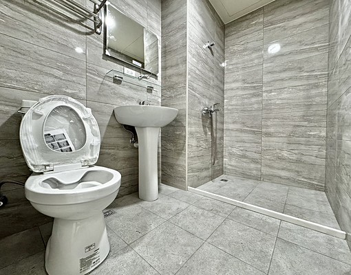 北區💥獨洗曬可租補大空間套房💥 - Image 6