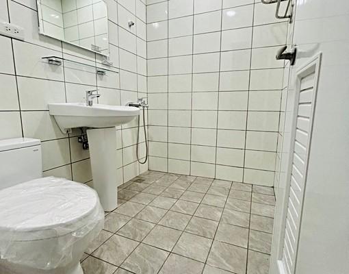 北屯區💥黃金地段💥可租補💥秒殺💥 - Image 5