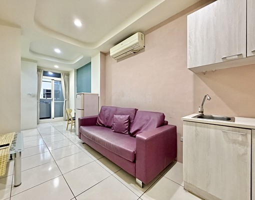 近市政府💖樓中樓2房有電梯可租補💖陽台獨洗曬🌟家具全配 - Image 1