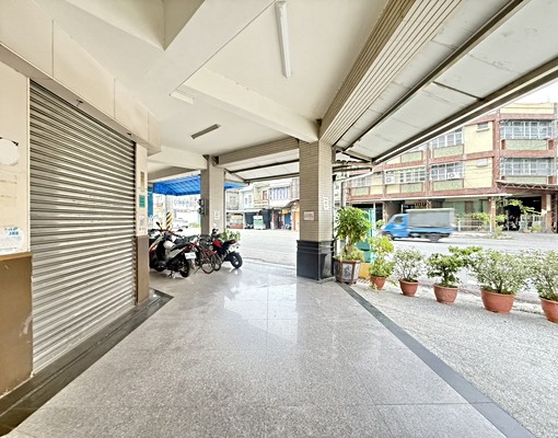萬丹路醒目三角窗一樓店面出租近大寮和發產業園區 - Image 12