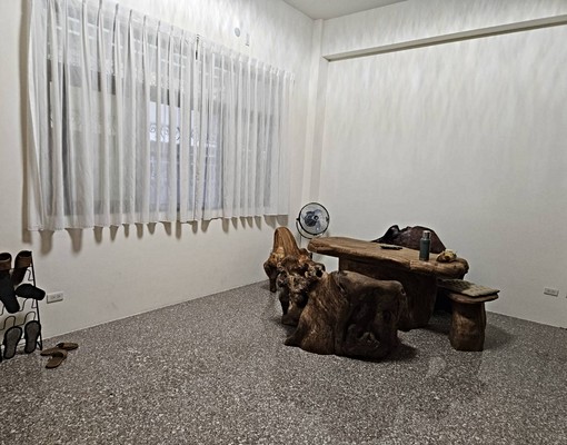 鳳山車站.中華商圈.電梯透天分租2樓美套房 - Image 1