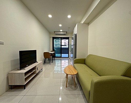 【江子翠】挑高4米2、電梯大樓公設完善、附浴缸,生活交通方便 - Image 2