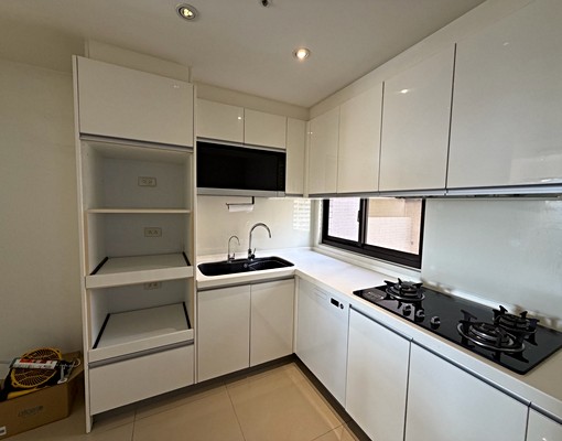 可租補太原車站百萬裝潢三改二雙平車 - Image 7