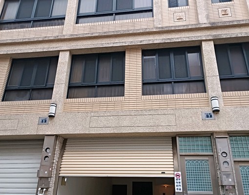 透天/近新豐火車站/明新科大/可租補/室內車庫 - Image 1