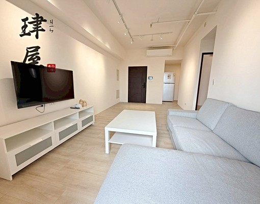 勝麗交響曲🦌沙鹿家樂福旁全新坐落商圈旁正三房平車 - Image 1