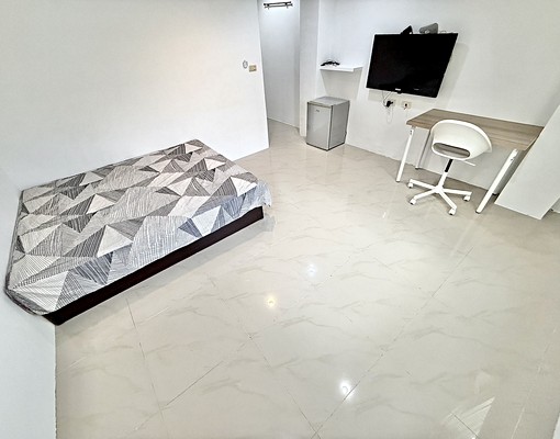 青海路家樂福.逢甲商圈.新光遠百 - Image 4