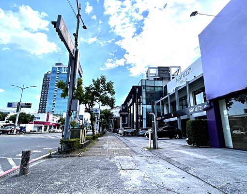 巨蛋商圈正博愛路透天店面 - Image 6