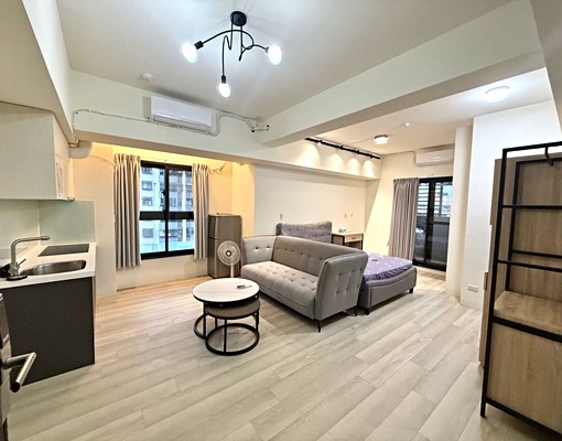 高鐵諾金/邊間大套房1+1/採光優不怕吵/可租補很划算 - Image 1