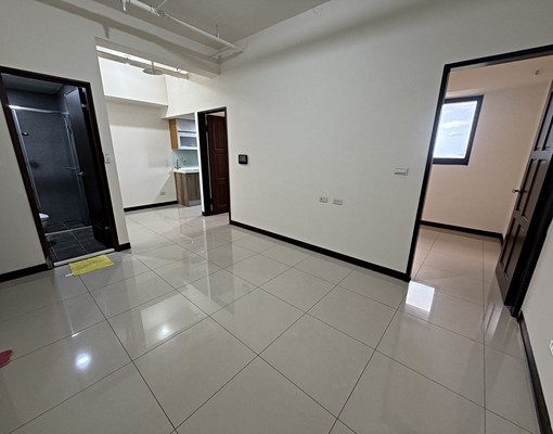 高樓美景兩房車 - Image 1