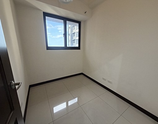 高樓美景兩房車 - Image 3