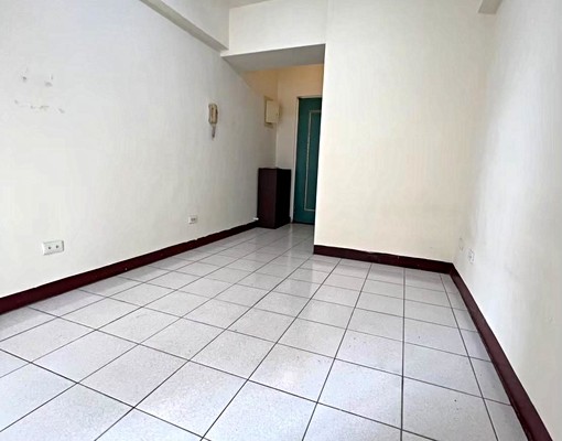 好室📢東海大學+澄清榮總︱電梯套房~可工作室 - Image 2