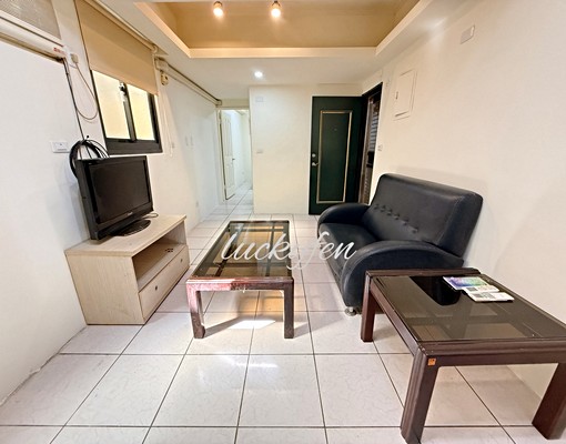 中區近澄清醫院台中公園一中中友|獨立大套房|可租補 - Image 1