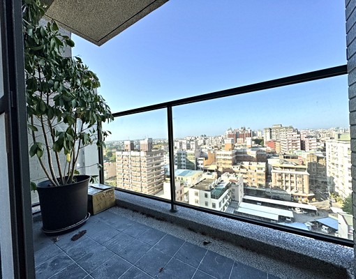 可租補┃全新電梯社區三房平車┃裝潢傢俱家電齊全┃台水電 - Image 3