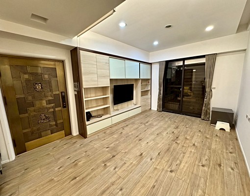 板橋2+1房!系統櫃明亮通風! - Image 1