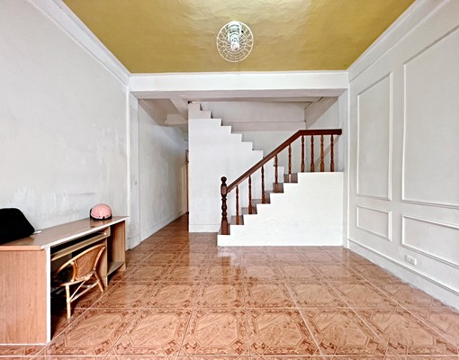 西屯整棟透天✨可寵可住辦報稅|租補超划算💯近新光 - Image 1