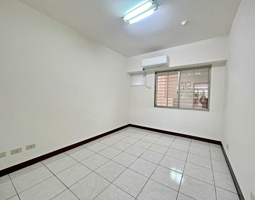 亞東醫院/府中站,超大明亮採光空間,可入籍 - Image 8