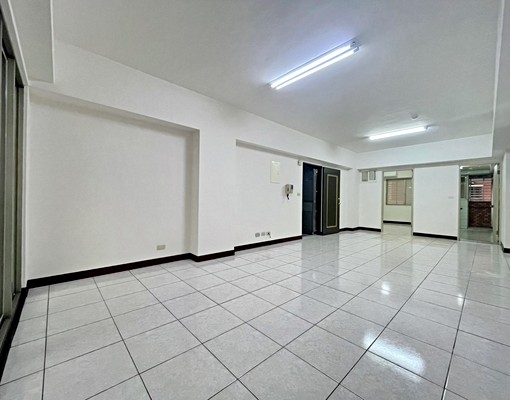 亞東醫院/府中站,超大明亮採光空間,可租機械車位可入籍 - Image 4