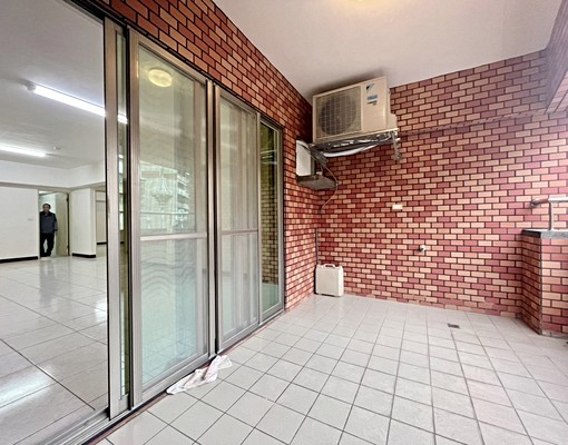 亞東醫院/府中站,超大明亮採光空間,可入籍 - Image 5