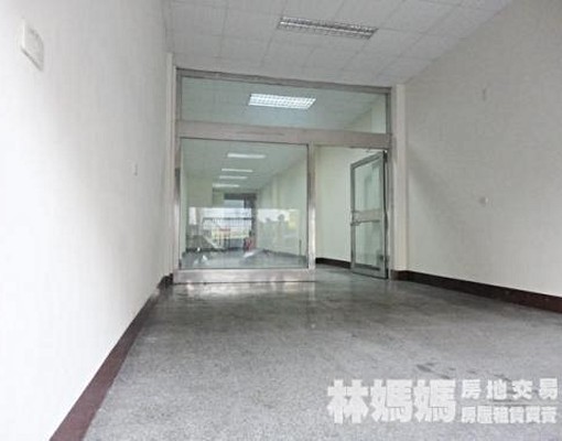 安南區鄰路透天店面出租-有4房-可營業登記 - Image 2