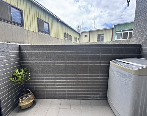 近四維國小捷運站電梯機車位獨洗曬現場下定再優惠! - Image 3