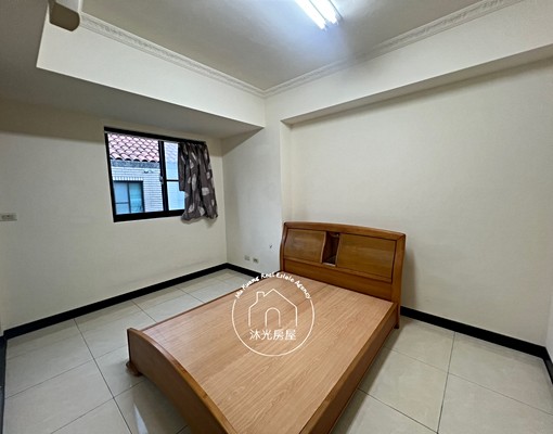 棒球場旁~可店住~可寵可租補完美透天 - Image 15