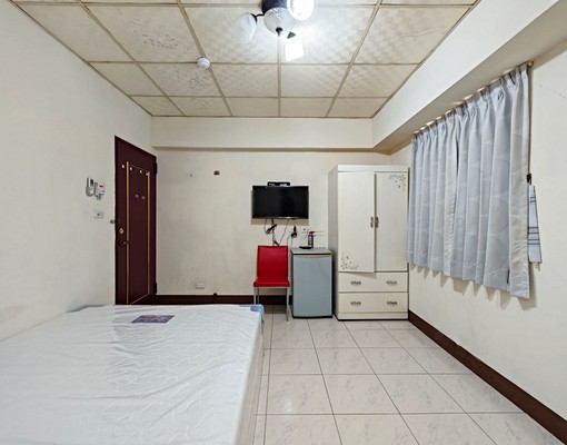 R16/新光三越百貨旁分租套房可租補 - Image 1