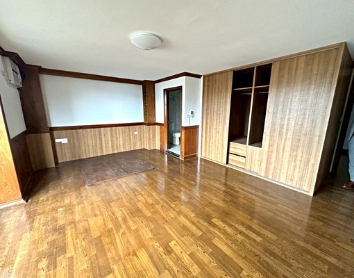 後山埤❤️🔥免爬梯/格局正/乾濕分離/包裹代收/木質裝潢 - Image 8