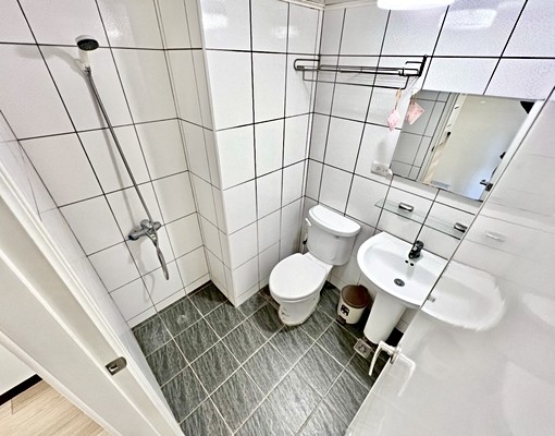 一房一廳💕可雙租補✅台水台電✨陽台獨洗✨採光良好✨代收包裹 - Image 9