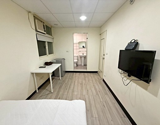 板新🚝近體育場/南雅夜市🏘️衛浴開窗/生活機能佳 - Image 6