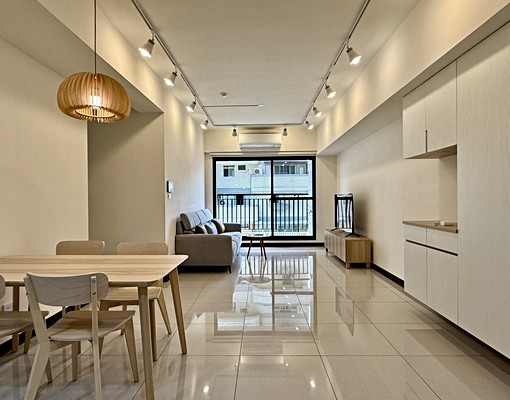 新邑👑精緻裝修三房👍可租補~22000元含車管 - Image 1