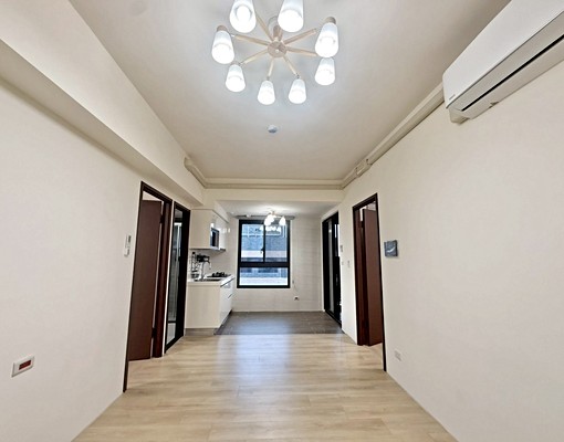 家具可談✨採光質感三房✨戶數單純✨屋齡極新✨黃金地段✨平車 - Image 2