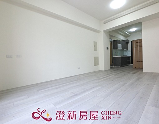 全新裝潢全新家俱電🌹可租補報稅入戶籍🌹可合租 - Image 3