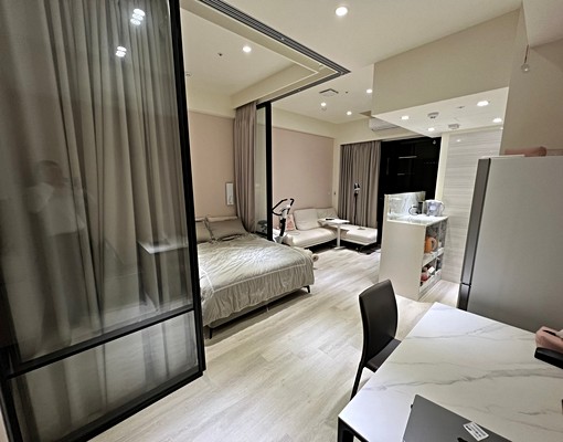 🚉鄰近三重站✨獨立陽台✨24H管理✨另租平面車位 - Image 1