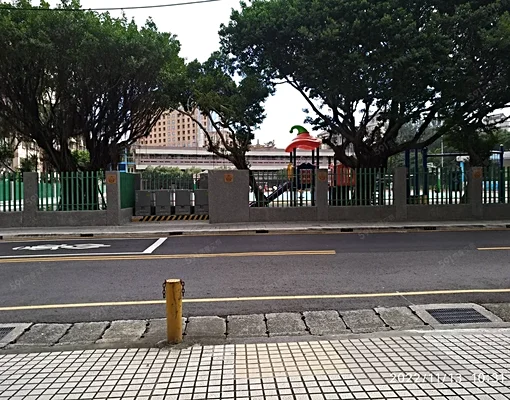 新莊捷運旁★車位便宜租★五守新村★好社區★限年繳 - Image 3